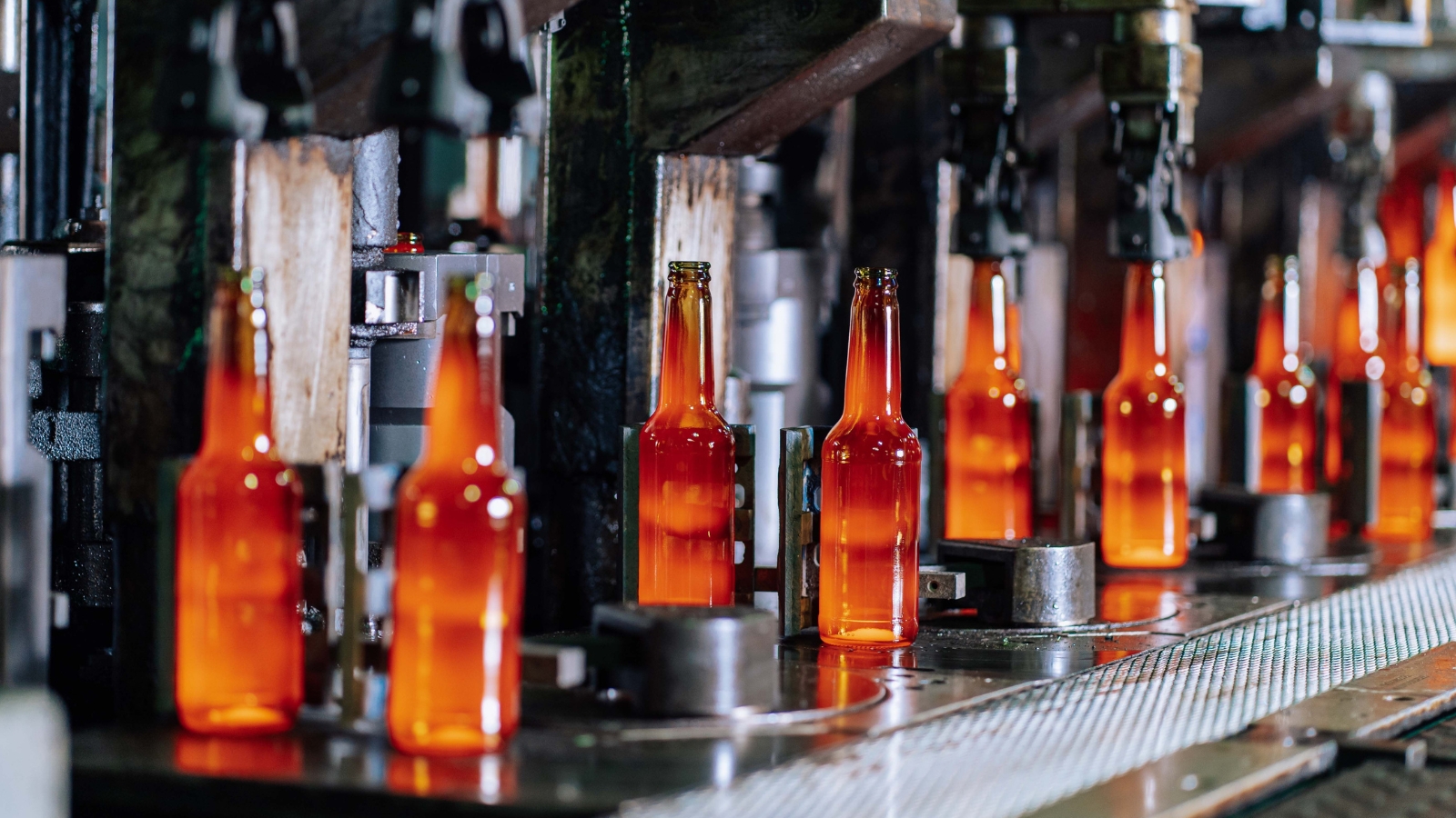 Recyclaatgehalte in glas: FEVE-cijfers en de herkomst van cullet