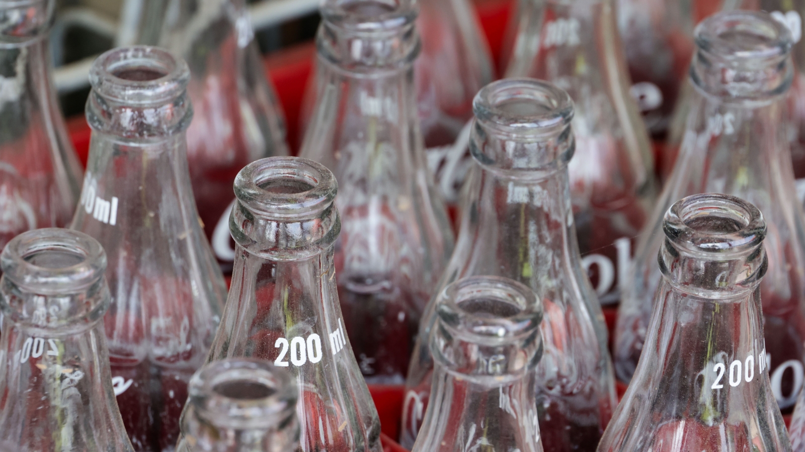 Hergebruiksystemen voor glas: statiegeld en retourlogistiek in BeLux